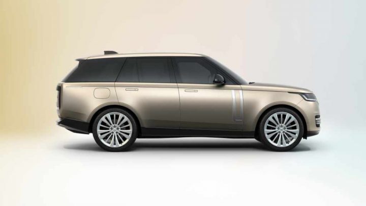 Land Rover Range Rover.