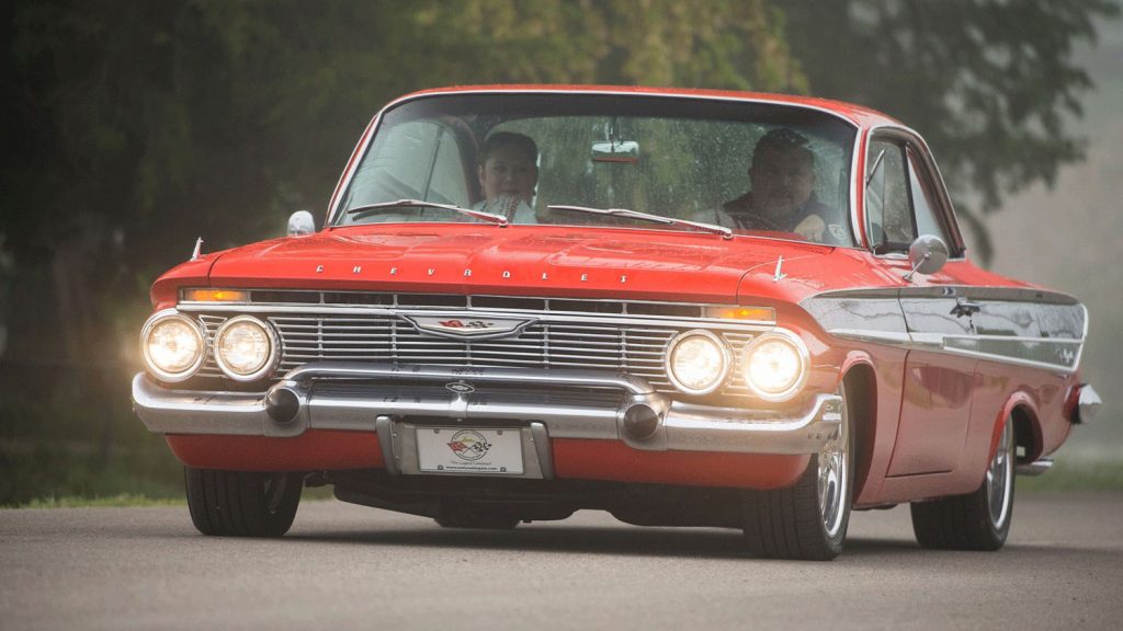 Presenter død springe What's It Like To Drive A Chevy Impala Bubble Top Hot Rod?