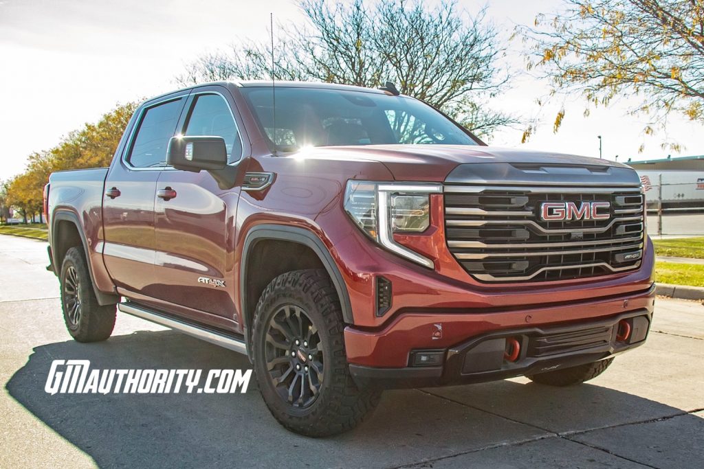 2022 GMC Sierra 1500 Denali Ultimate, AT4X: Up Close