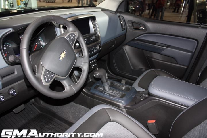 Cockpit view of the 2021 Chevy Colorado. 