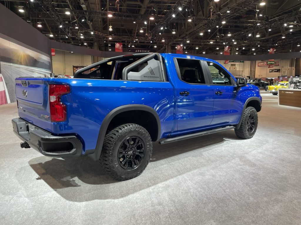 2022 chevy silverado roll bar