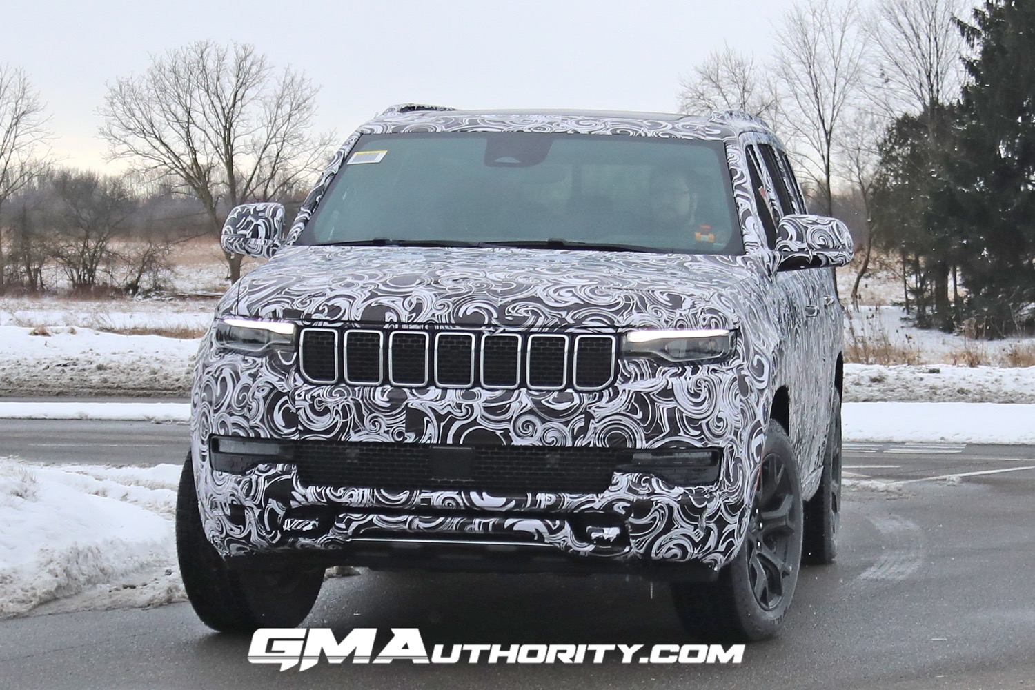 Extended-Length Jeep Wagoneer Caught Testing
