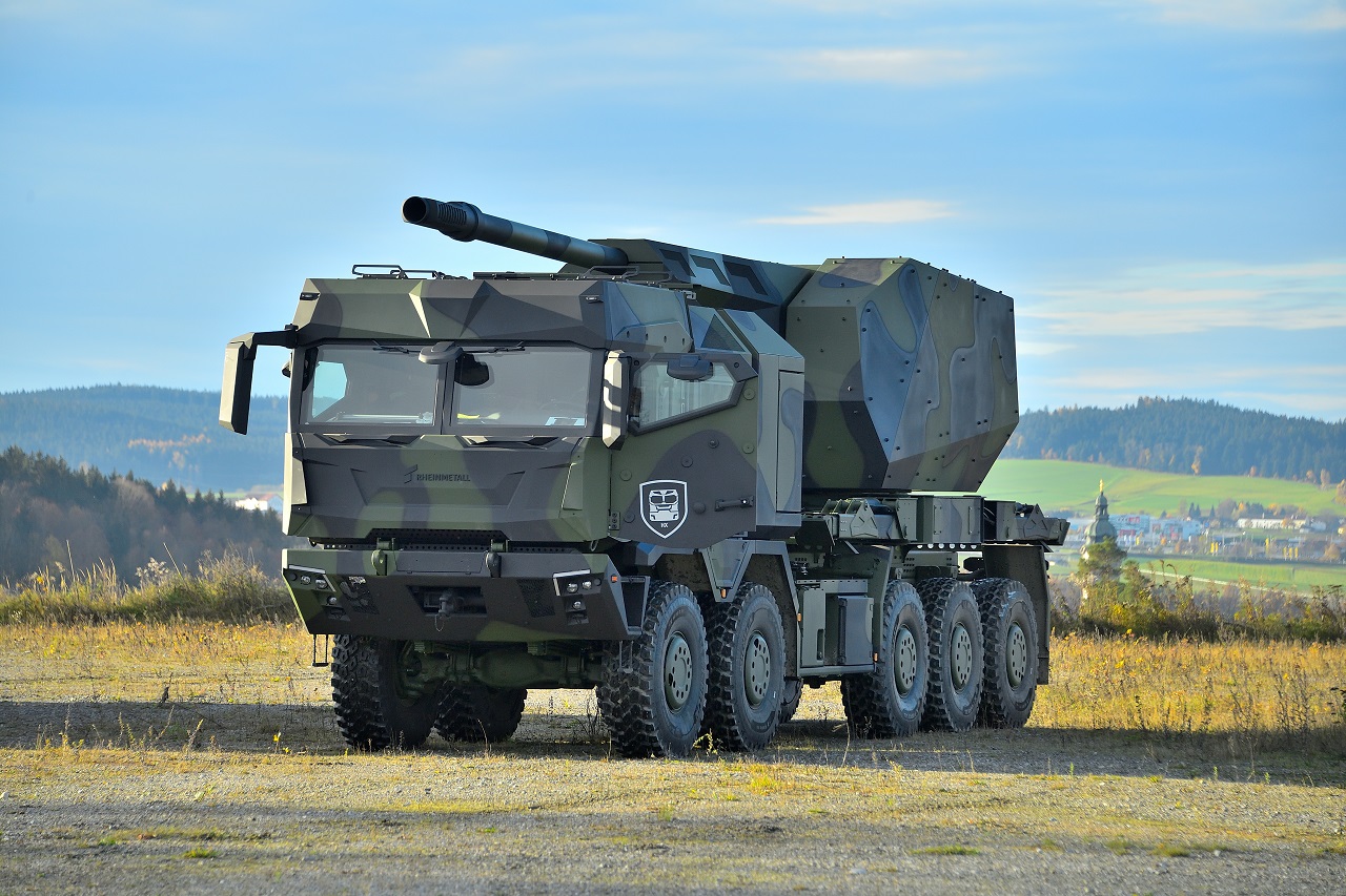 Camion militare tedesco avvistato durante i test vicino al campo di prova di General Motors Milford Rheinmetall-Defence-HX3-001-Front-Three-Quarters