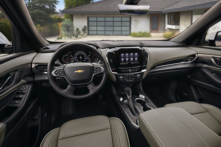 The interior of the Chevy Traverse.