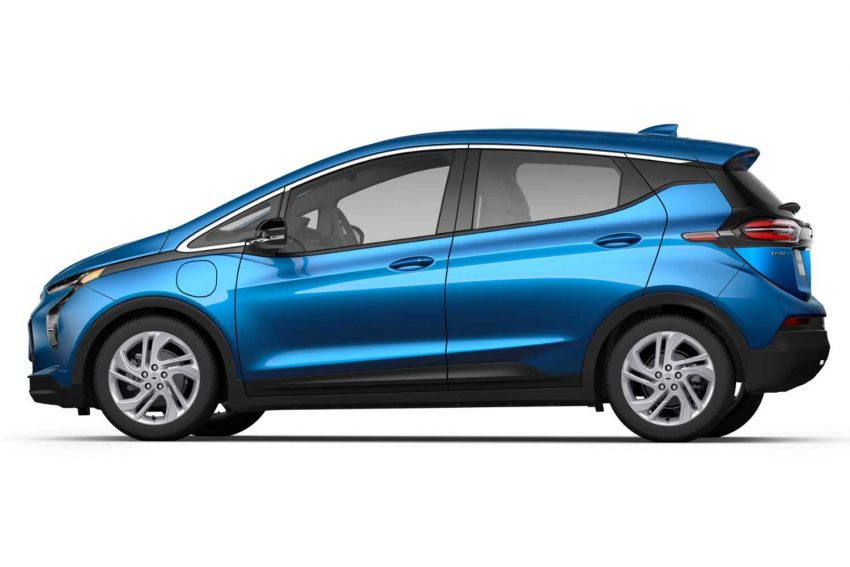 2022 Chevy Bolt EV Gets New Bright Blue Metallic Color