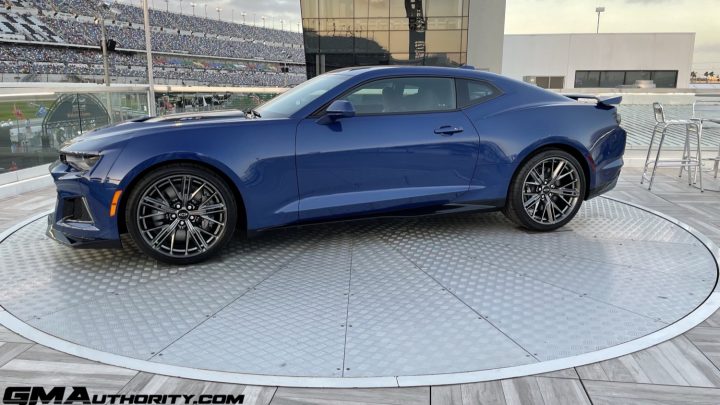Side view of the Chevy Camaro. 