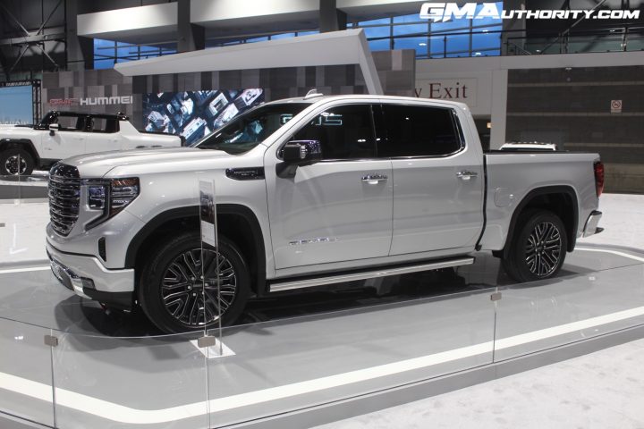 2022 GMC Sierra Denali Ultimate In Quicksilver Metallic