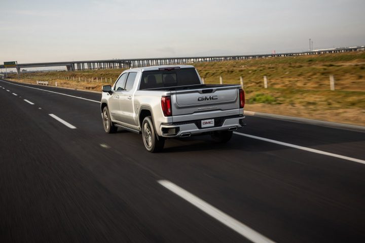 GMC Sierra.