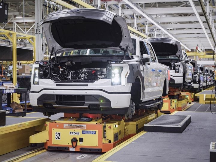 Ford F-150 Lightning production.