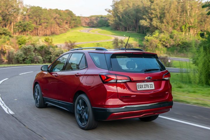 Rear three quarters view of the 2024 Chevy Equinox. 