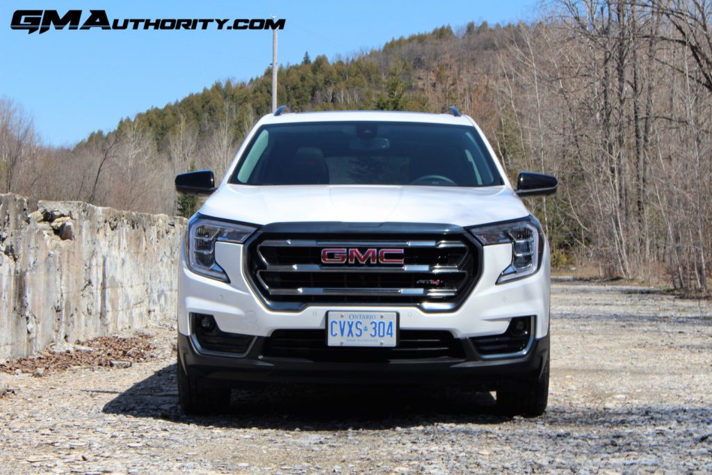 The front end of the 2022 GMC Terrain.