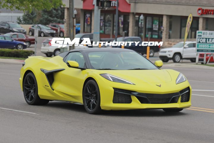 2023 Corvette Z06 Convertible In Accelerate Yellow: Gallery