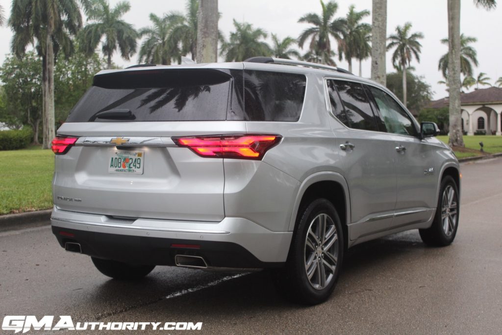 Rear three quarters view of the 2022 Chevy Traverse. 