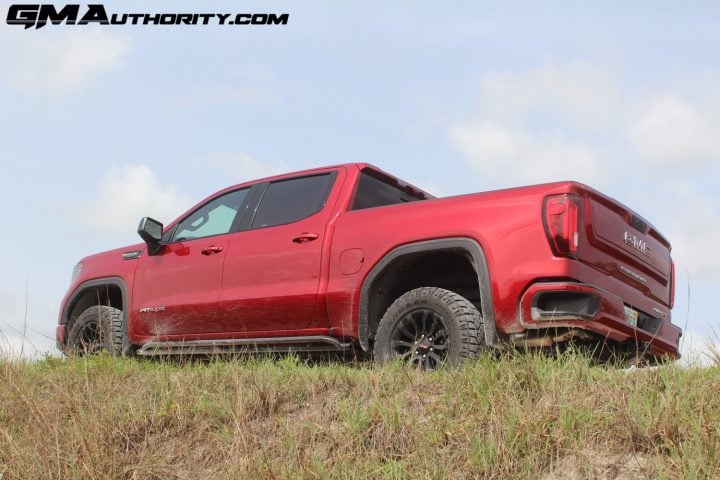 Side view of the GMC Sierra 1500. 