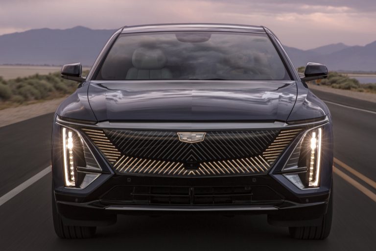 2024 Cadillac Lyriq Offers New Power DualPanel Sunroof