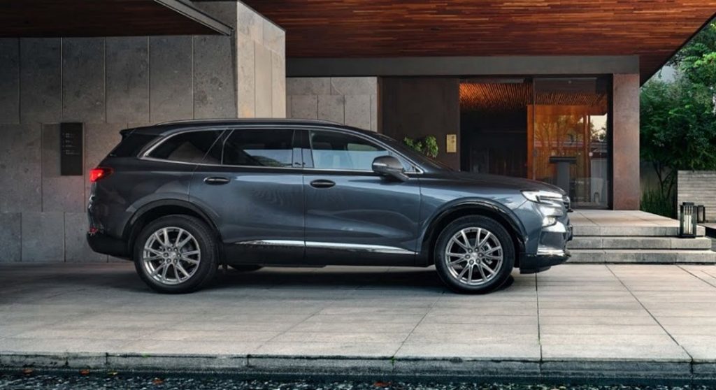 Side profile photo of 2022 Buick Enclave.