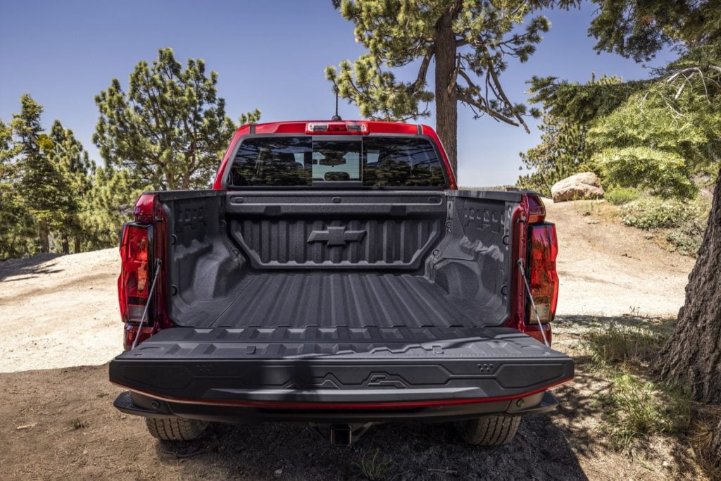 2023 Chevy Colorado Spray-On Bedliner Under Constraint