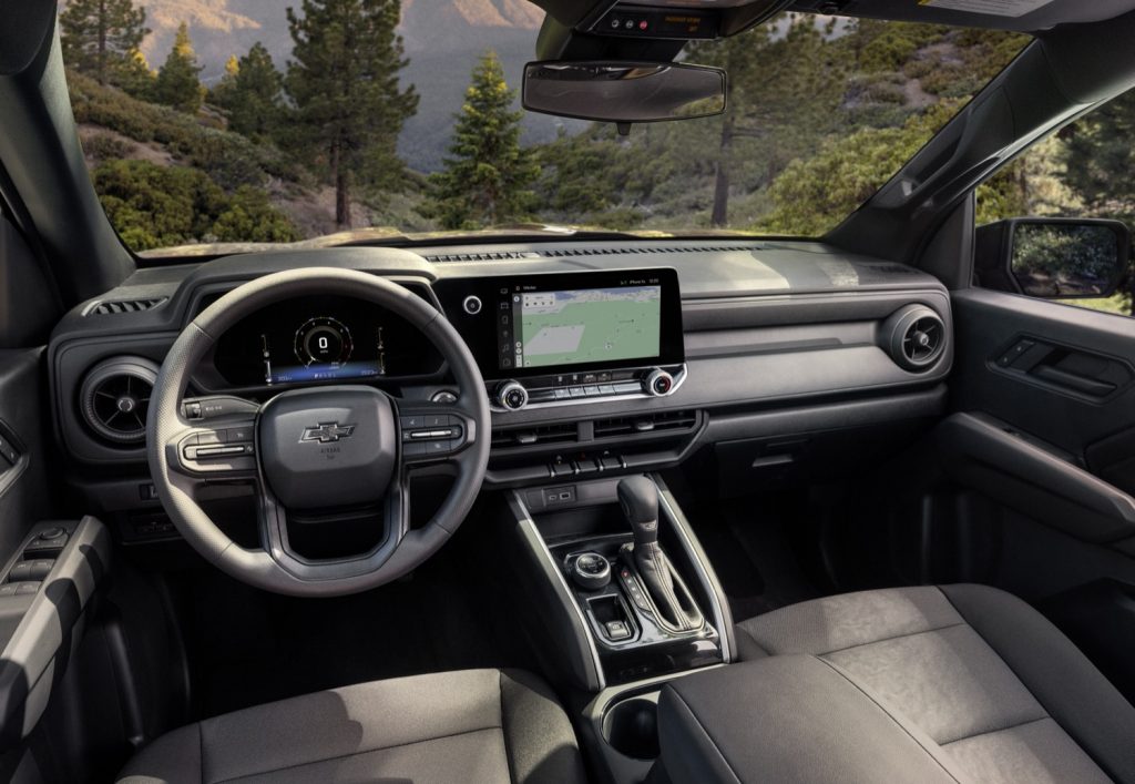 The interior of the 2023 Chevy Colorado Trail Boss.