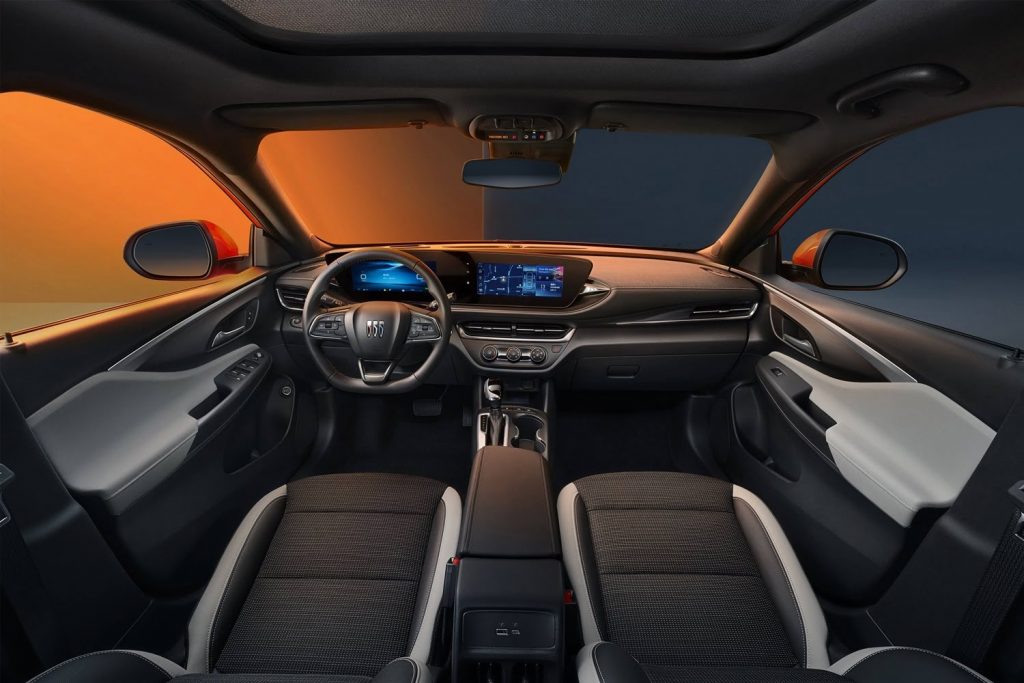 Interior view of the 2023 Buick Envista China model.