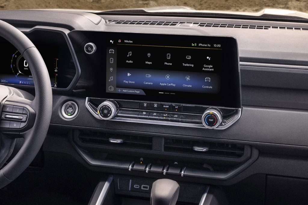 Infotainment system in the 2023 Chevy Colorado.