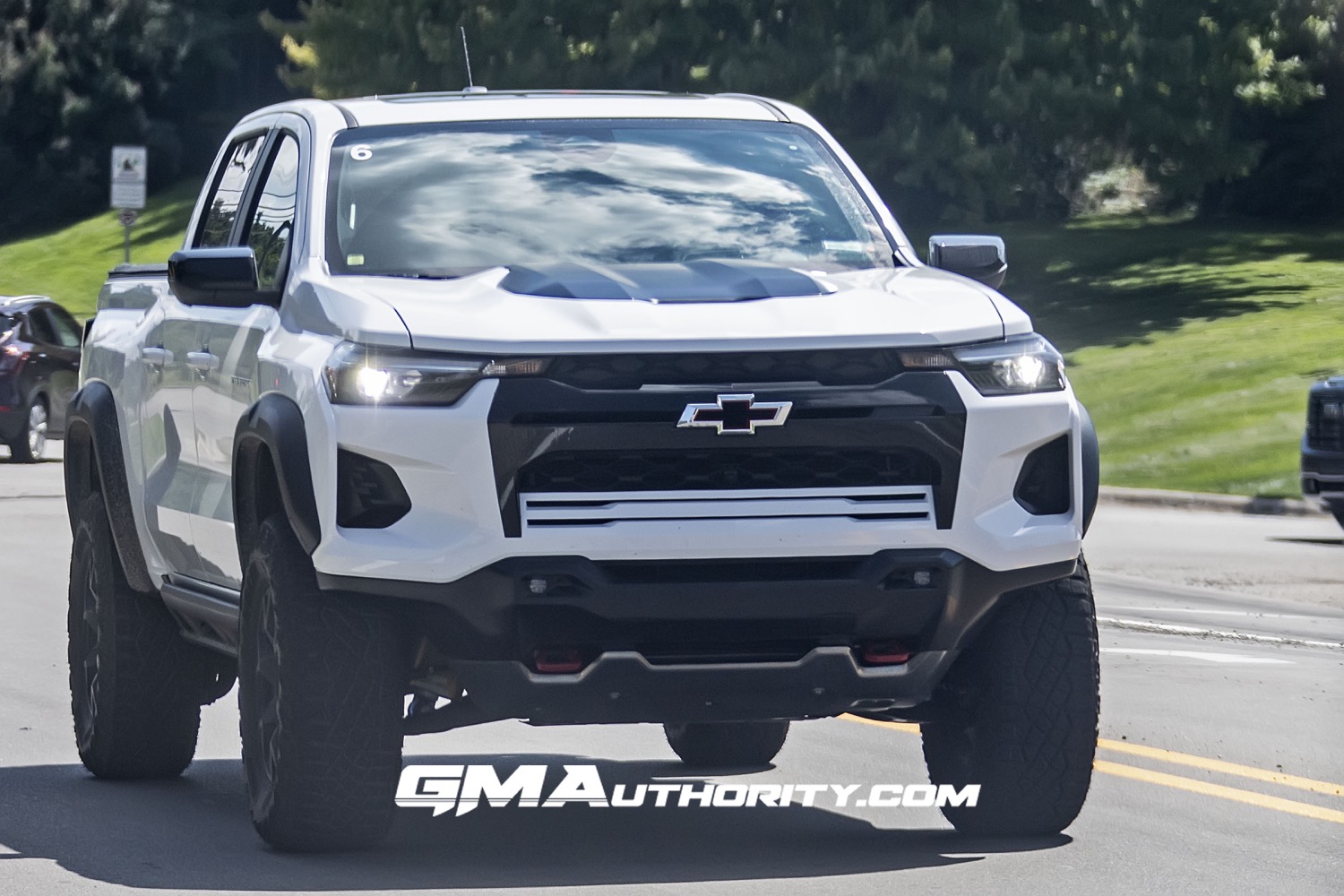 2025 Chevy Colorado ZR2 In White First RealWorld Pictures