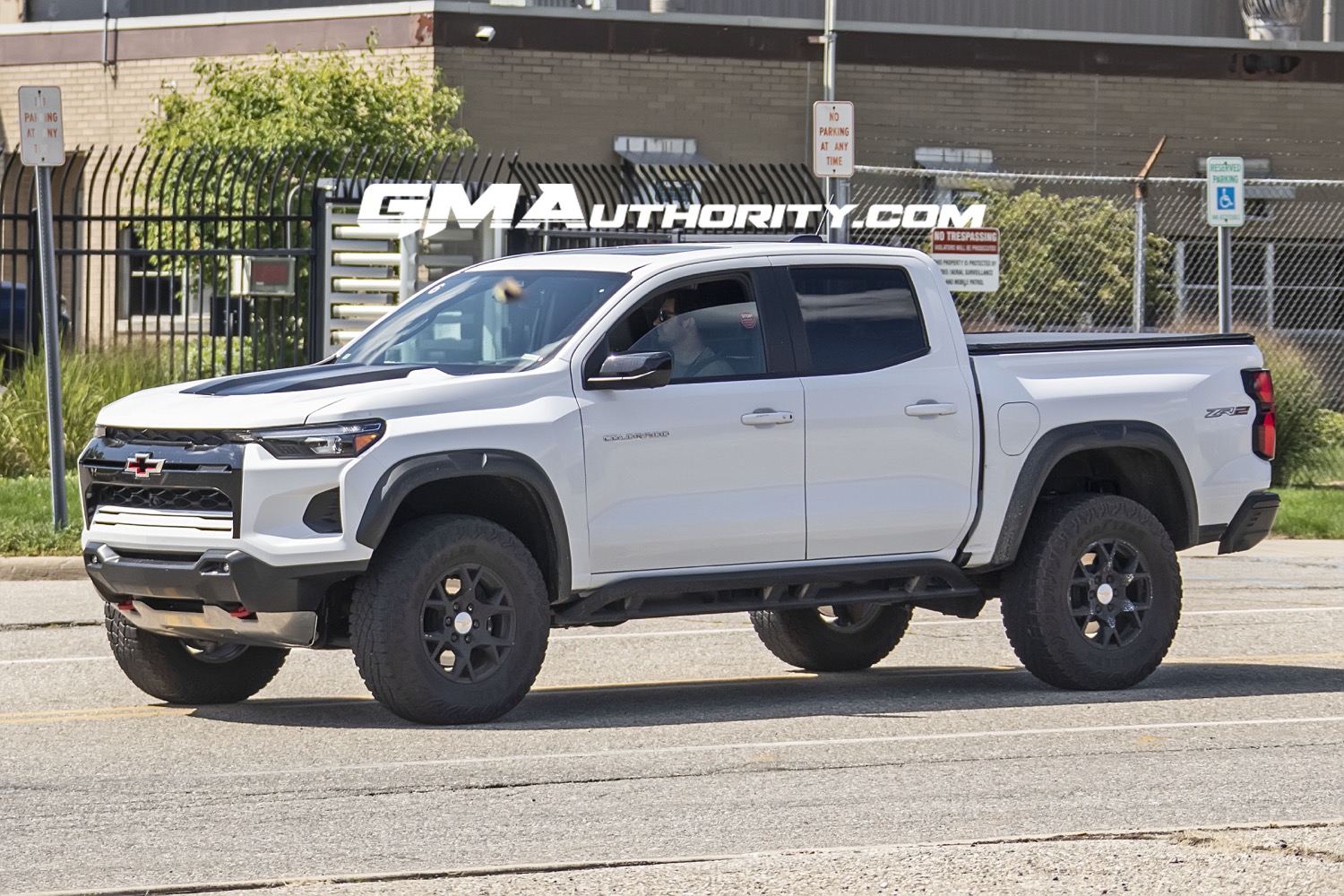 2023 Chevy Colorado Zr2 In White First Real World Pictures