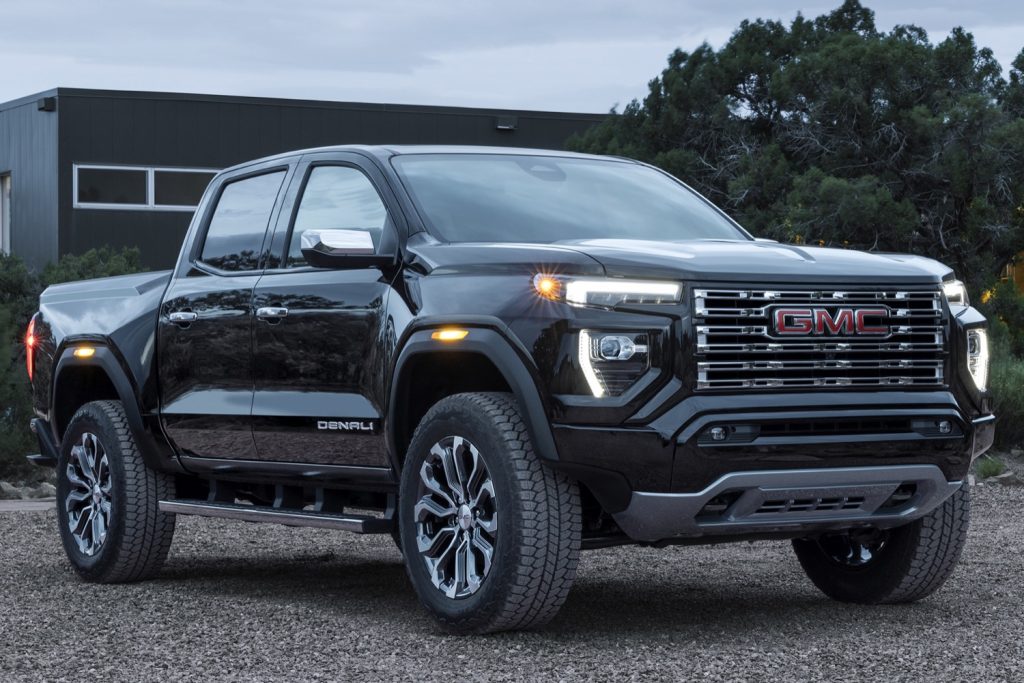Front three quarters view of the 2023 GMC Canyon Denali.