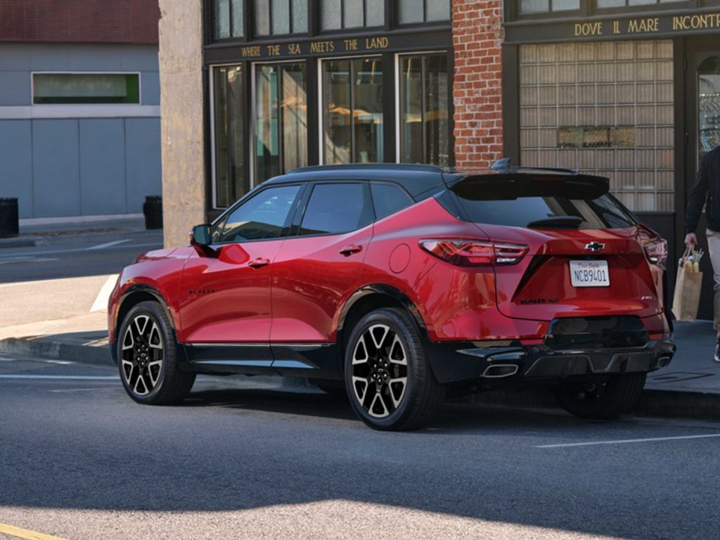 This is the refreshed 2023 Chevy Blazer in the sporty RS trim level, featuring revised front and rear fascias, different LED headlights and taillights, and a new infotainment display.