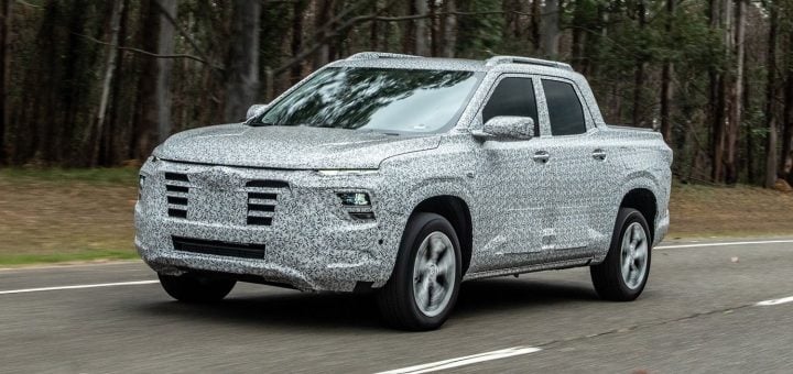 Spy Shots Show Next-Gen Chevy Montana Pickup Cabin