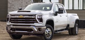 2024 Chevrolet Silverado HD LTZ DRW front three quarters