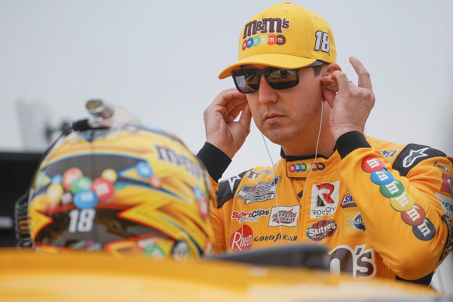 NASCAR Kyle Busch 18 номер