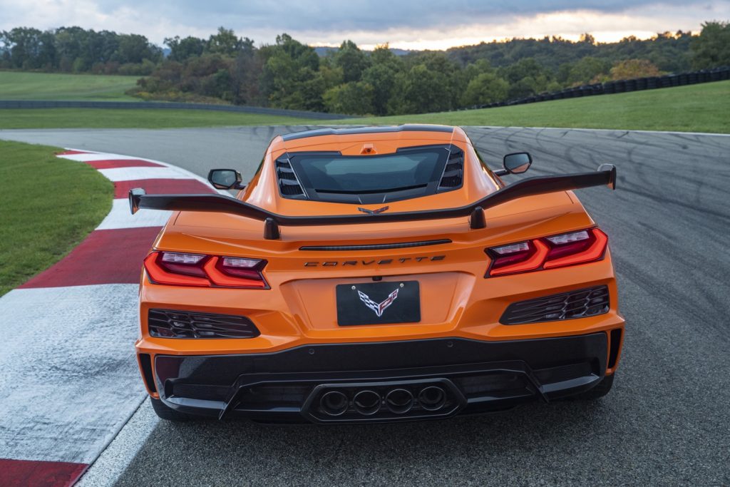 2023 Corvette Z06 Gets Visible Carbon Fiber Grille Insert