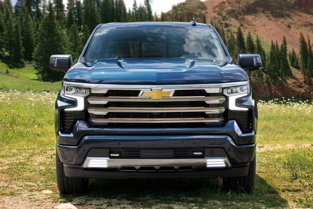 2023 Chevrolet Silverado High Country Chile Exterior 002 Front End 1024x683 