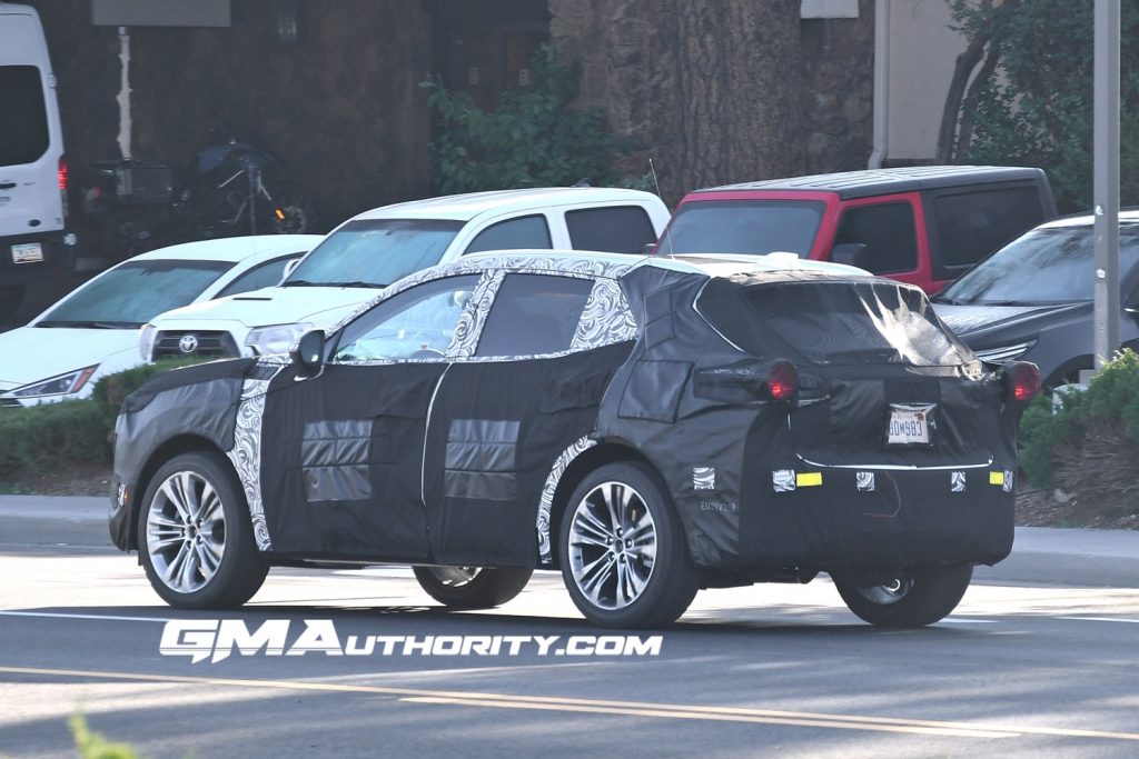 Refreshed 2024 Buick Envision Spied