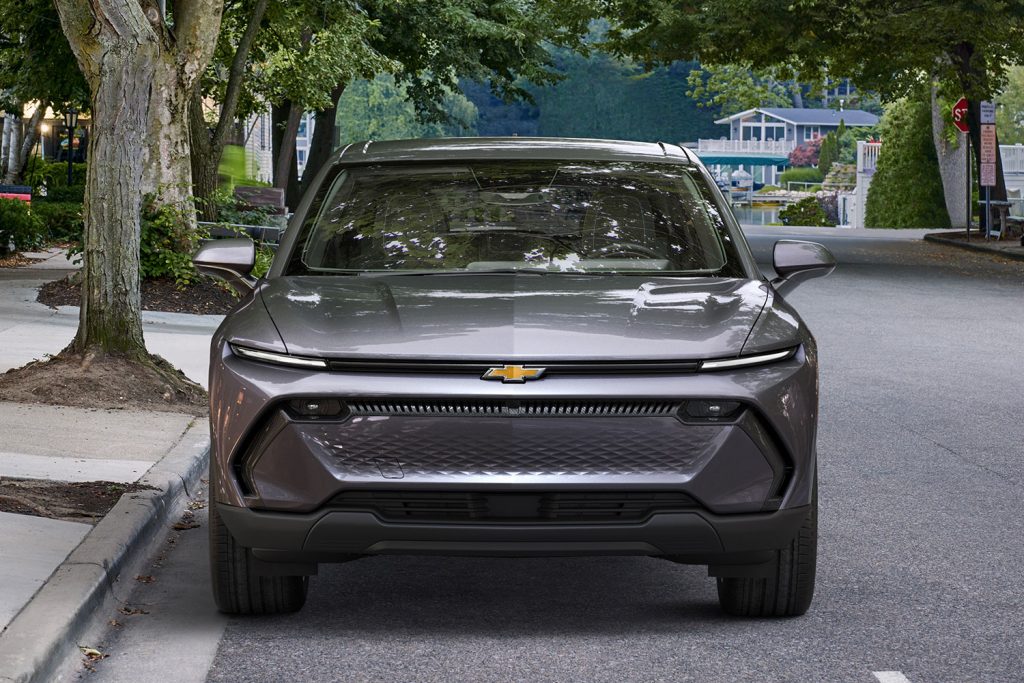 The front end of the 2024 Chevy Equinox EV.