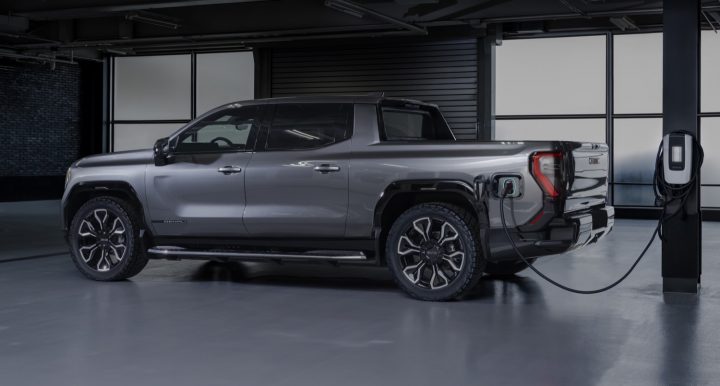 Side profile of 2024 GMC Sierra EV Denali Edition 1.