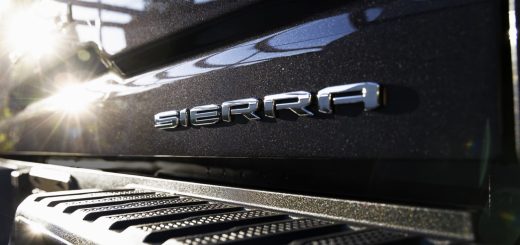 GMC Sierra HD tailgate Sierra badge.