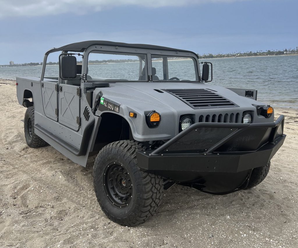 WaterCar Launches Amphibious Hummer H1: Video