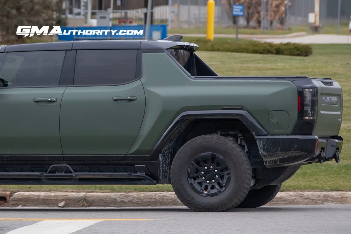 2023 GMC Hummer EV Pickup In Moonshot Green Matte: First Pix