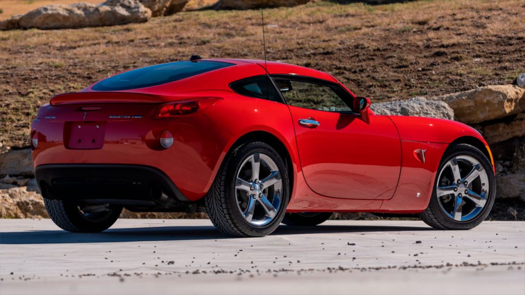 Rare 2009 Pontiac Solstice GXP Coupe Sells At Mecum Auction