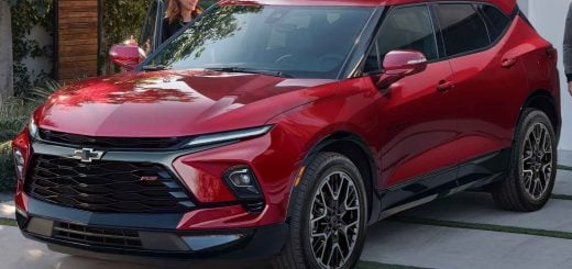 https://gmauthority.com/blog/wp-content/uploads/2022/12/2023-Chevrolet-Blazer-RS-Colombia-Press-Photos-Exterior-002-Front-Three-Quarters-520x245.jpg