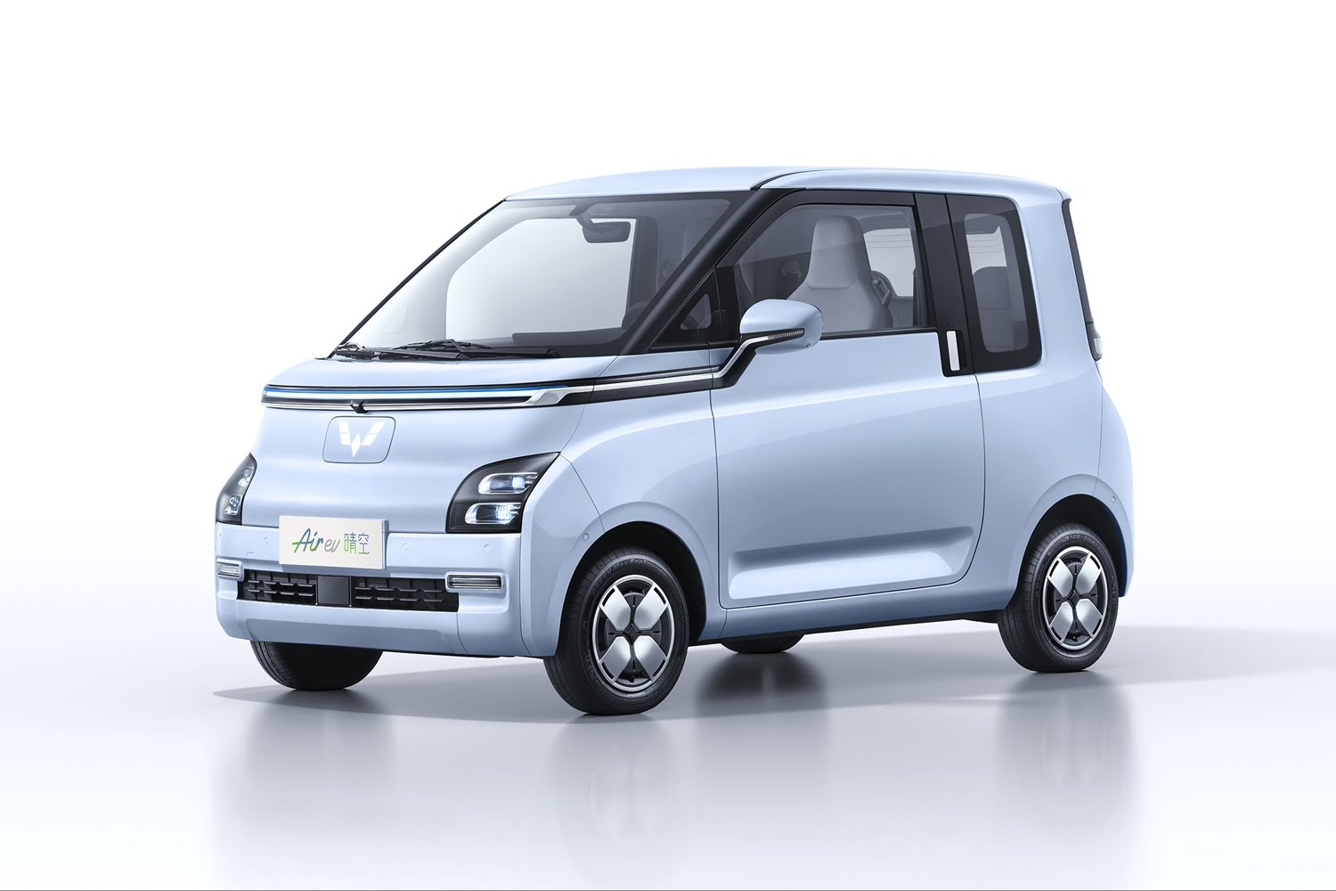 This small electric car made by GM's Chinese joint-venture can
