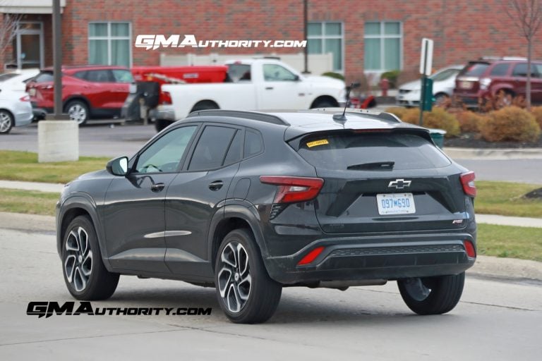 2024 Chevy Trax 2RS In Black Live Photo Gallery