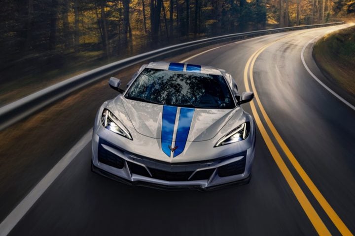 Front view of the 2025 Chevy Corvette wheels. 