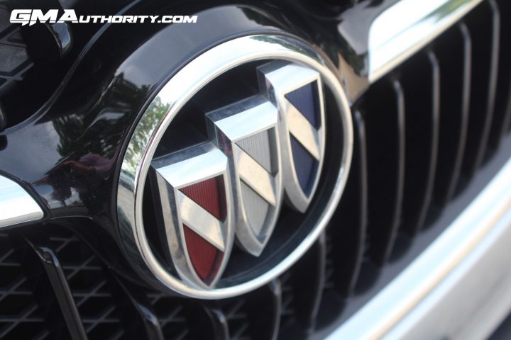 The Buick emblem.