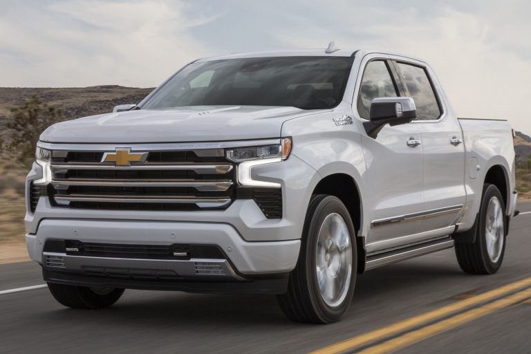 2022 Chevrolet Silverado 1500 High Country – Iridescent Pearl Tricoat ...