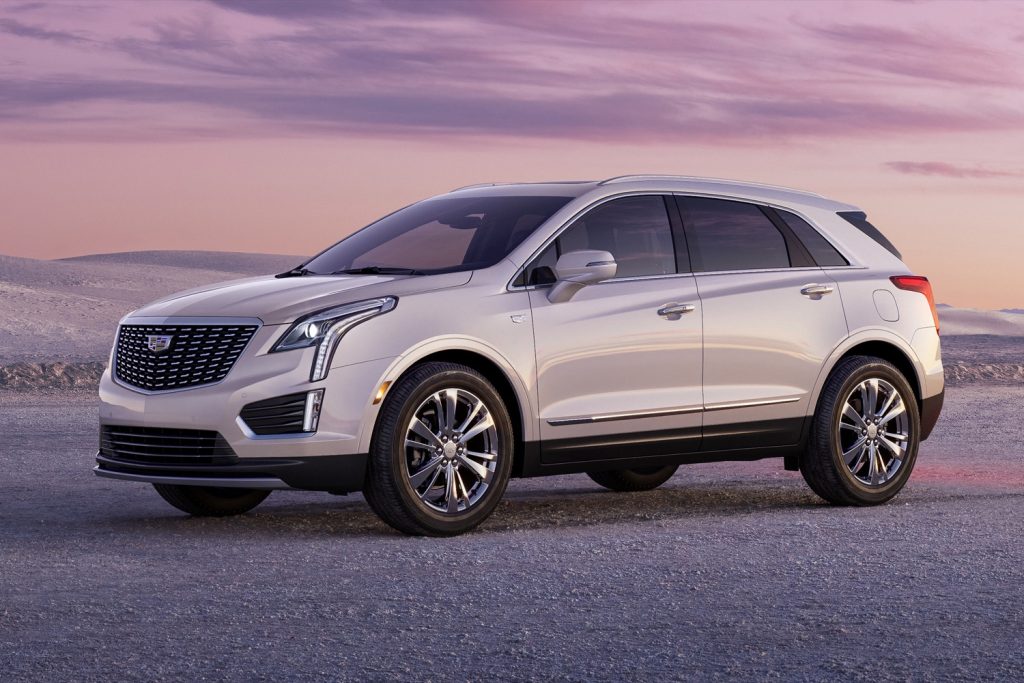 Side front three quarters view of the 2024 Cadillac XT5.