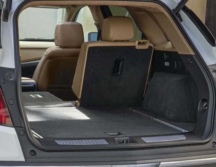 Cargo area view of the Cadillac XT5. 