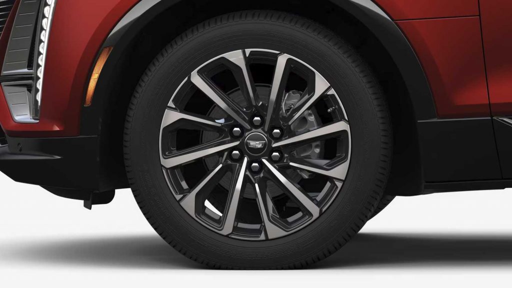 The 20-inch RD4 wheel for the Sport 1 and Sport 2 trims of the 2024 Cadillac Lyriq.
