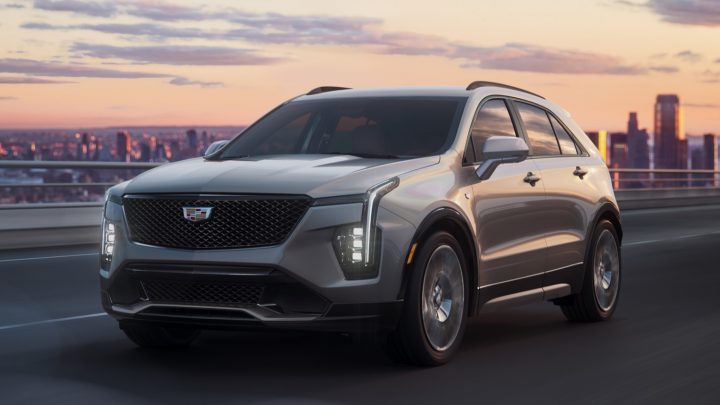 Front-three-quarter view of Cadillac XT4.